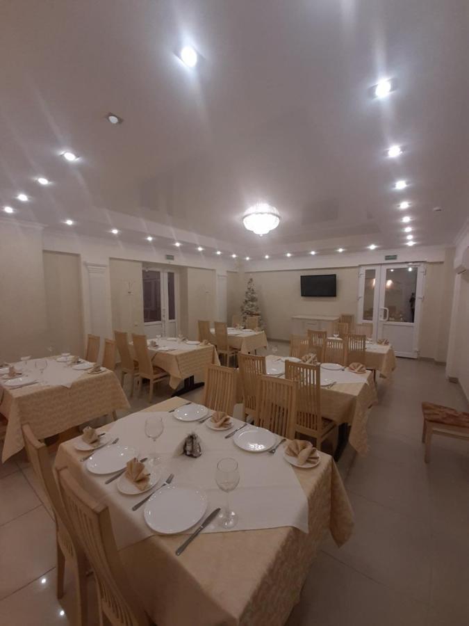 Hotel Vetraz 维捷布斯克 外观 照片