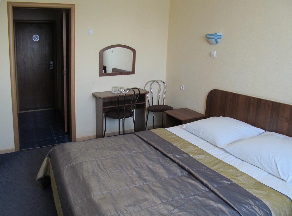 Hotel Vetraz 维捷布斯克 外观 照片